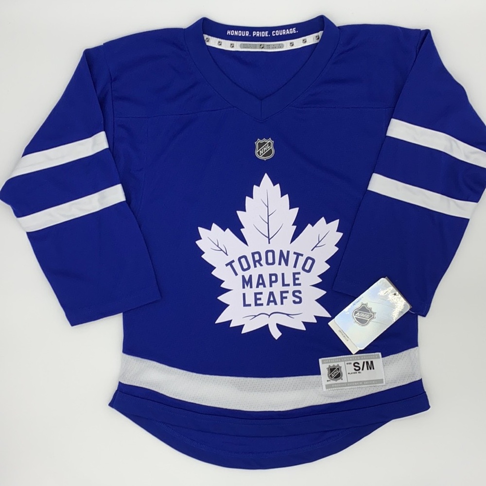 NWT Toronto Maple Leafs Replica Jersey Boys S/M Officially Licensed with the NHL